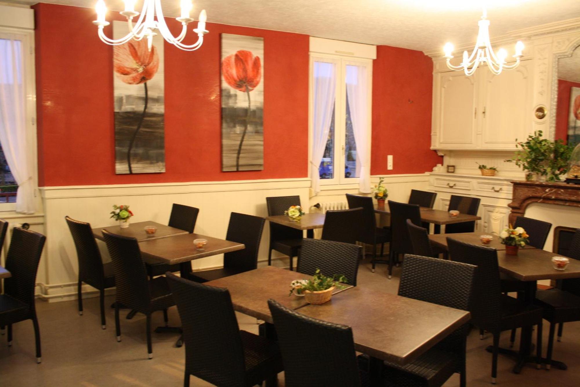 Hotel Du Touring Saint-Céré Dış mekan fotoğraf