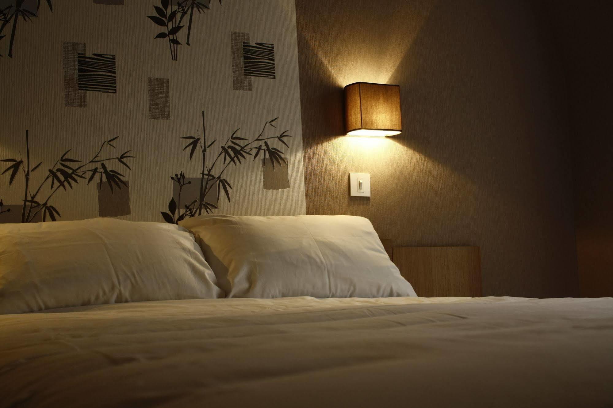 Hotel Du Touring Saint-Céré Dış mekan fotoğraf